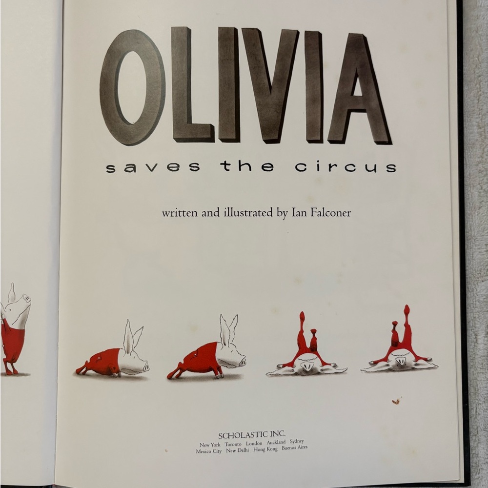 Ian Falconer Olivia Children's Book Set - Picture 6 of 7